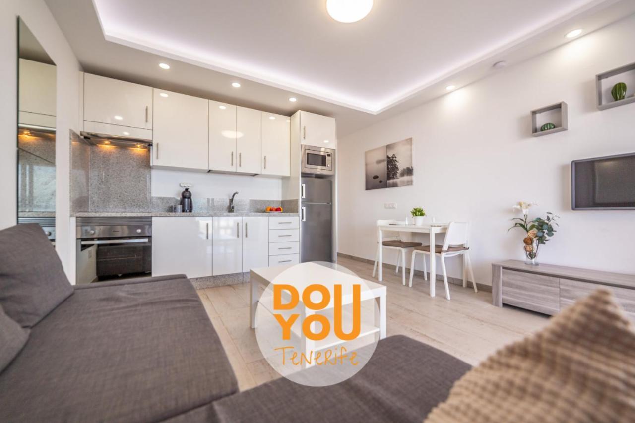Holiday Apartments Oasis Los Cristianos  Exterior photo