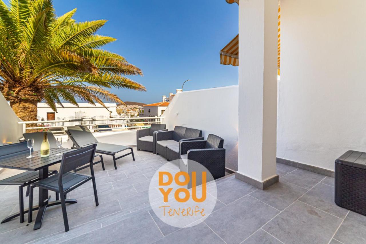 Holiday Apartments Oasis Los Cristianos  Exterior photo